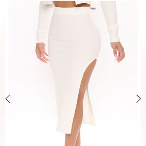 White skirt with slit